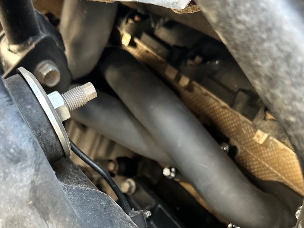 C&L Shorty Headers (09-18 5.7L RAM 1500)