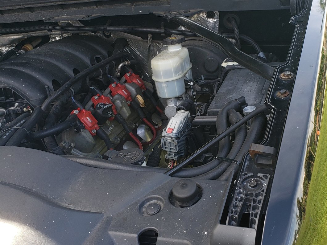 C&L Gen 2 Monster Oil Separator Catch Can; Black (Universal; Some Adaptation May Be Required)