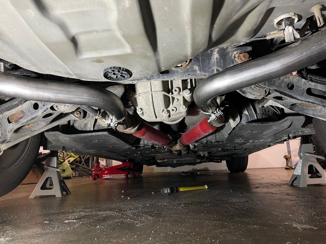 C&L Resonator Delete (15-16 5.7L HEMI Challenger w/ Automatic Transmission)